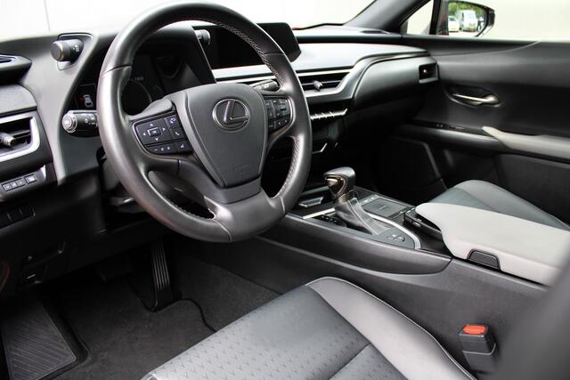 Lexus Ux 250h Business Line Clima|Camera|Cruise|Led|LM-Velgen|Audio