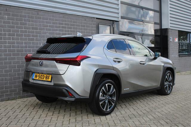 Lexus Ux 250h Luxury Line / Carplay / Camera / Leer