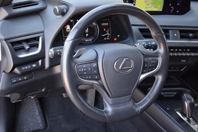 Lexus Ux 300e Executive 54 kWh Panodak! | Mark Levinson Sound