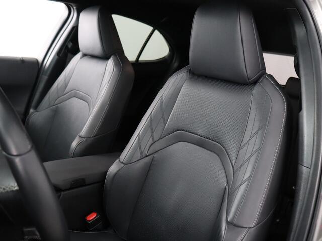 Lexus Ux 250h F Sport Line (Camera / ACC / Stoelverw. / Carplay)