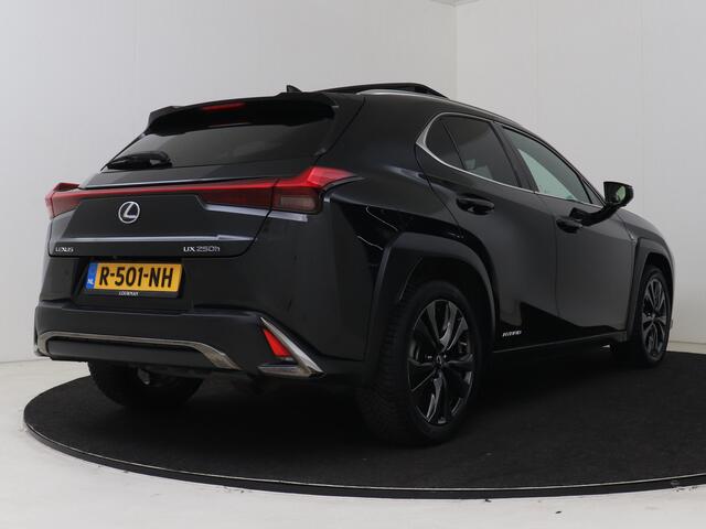 Lexus Ux 250h AWD F Sport Premium | Mark Levinson | Sunroof | 360 Camera | HUD |