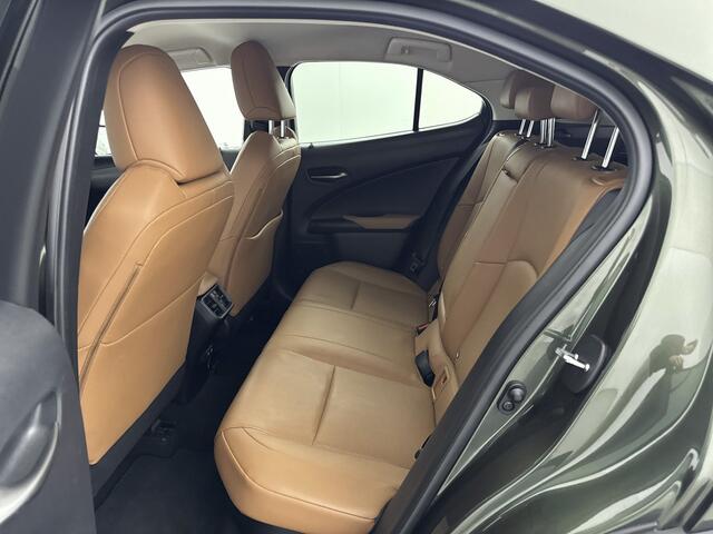 Lexus Ux 250h Luxury Line | Head-up Display | Carplay | Adaptive Cruise |