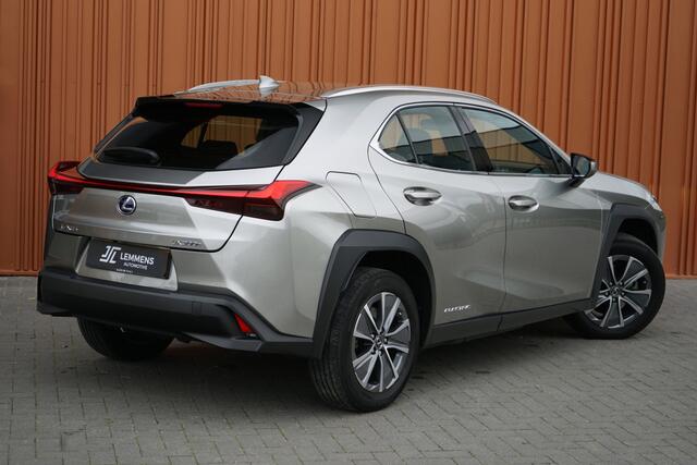 Lexus Ux 300e Business 54kWh NL AUTO/GARANTIE El.stoelen ACC Camera Carplay Auto-clima
