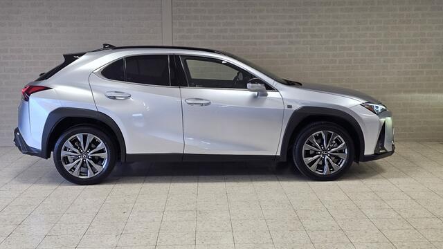 Lexus Ux 250h F-Sport-Design Navi Camera Winterpakket Géén Afleverkosten