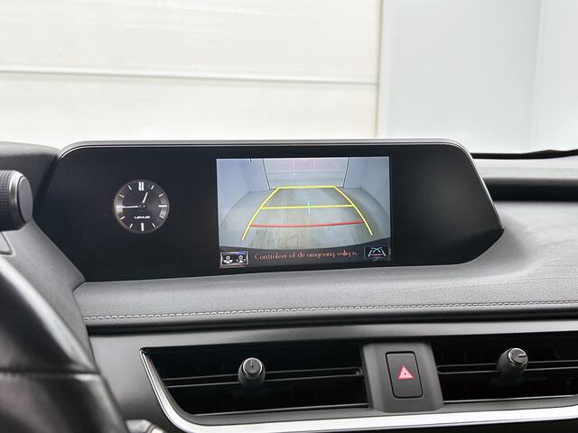 Lexus Ux 250h First Edition | Premium uitgevoerd |