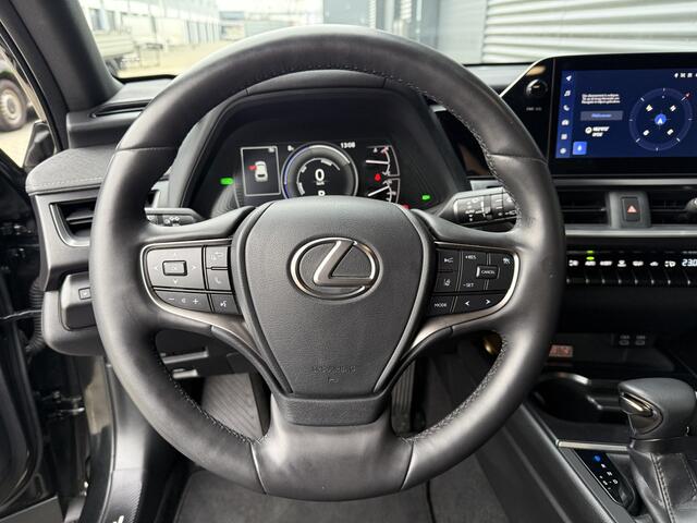 Lexus Ux 250h Camera/Trekhaak/Apple