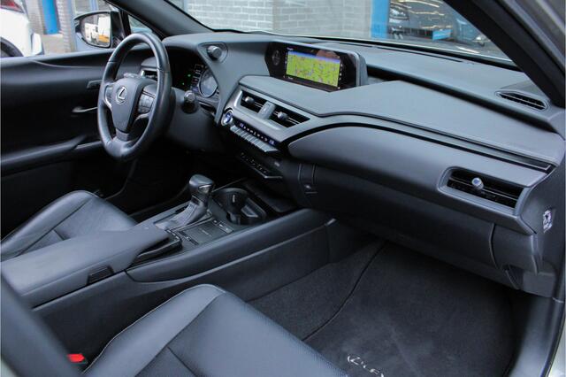 Lexus Ux 250h Executive Line |President Pack|trekhaak|pano|leder|dealer onderhouden|