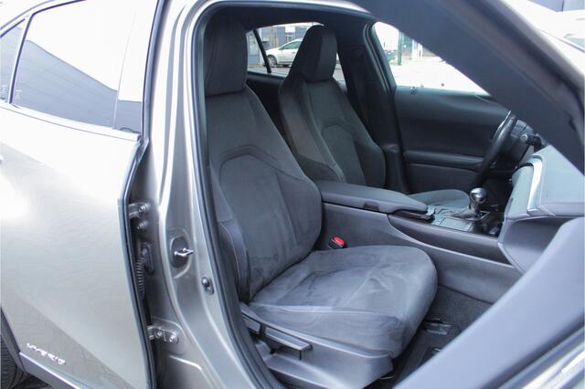 Lexus Ux 250h Preference Line |stoel/stuurverwarming|parkeersensoren|18"|Apple/Android|ACC|