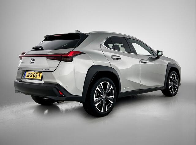 Lexus Ux 250h Business Line | Parkeersensoren | Stoelverwarming | Stuurverwarming |