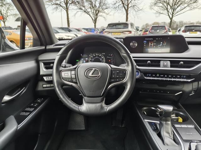 Lexus Ux 250h Luxury Line | Sensoren v/a | Stoel & Stuurverwarming |