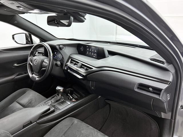 Lexus Ux 250h | Navigatie | Parkeercamera | Android Auto & Apple Carplay |