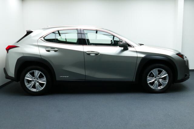 Lexus Ux 250h Adap Cruise, Camera, Navi, Velours, 17"LMV All Season Banden