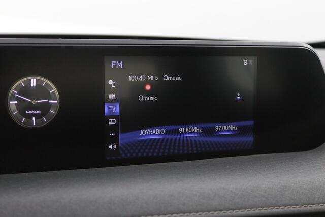 Lexus Ux 300e Business 54 kWh | Apple Carplay & Android Auto | Achteruitrijcamera |