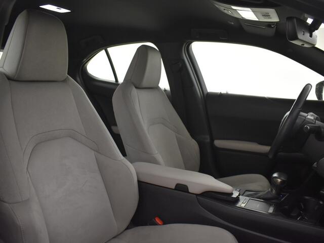 Lexus Ux 250h Business Line | Head-up display | navigatie | Stoelverw. |