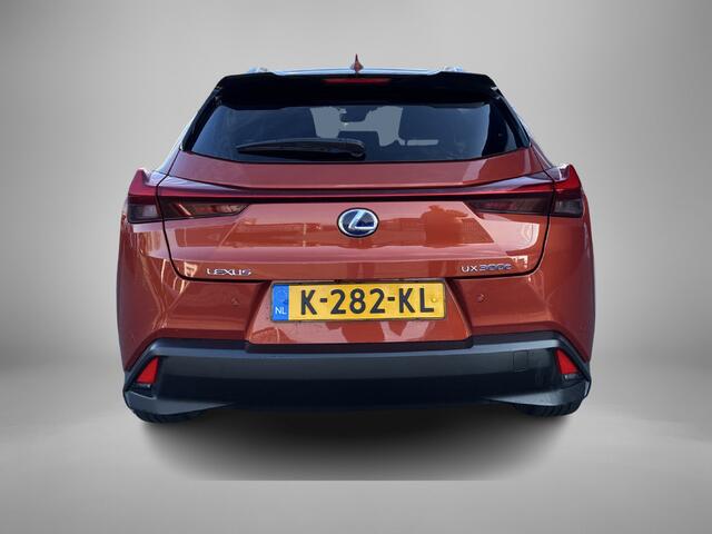 Lexus Ux 300e Luxury 54 kWh | Leder | stoel- verwarming / koeling | elektrische stoelen