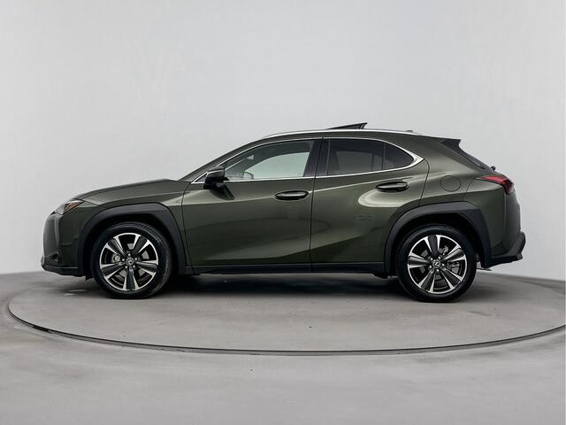 Lexus Ux 300h Luxury Line | BTW-Auto | Schuif/ Kanteldak | Stoel & Stuurverwarming |