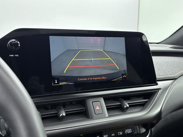 Lexus Ux 300h Luxury Line | BTW-Auto | Schuif/ Kanteldak | Stoel & Stuurverwarming |