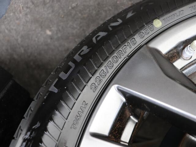 Lexus Ux 250h AWD F Sport Premium | Panoramadak | Stoel en Stuurwielverwarming| Elektrisch Bedienbare Stoelen |