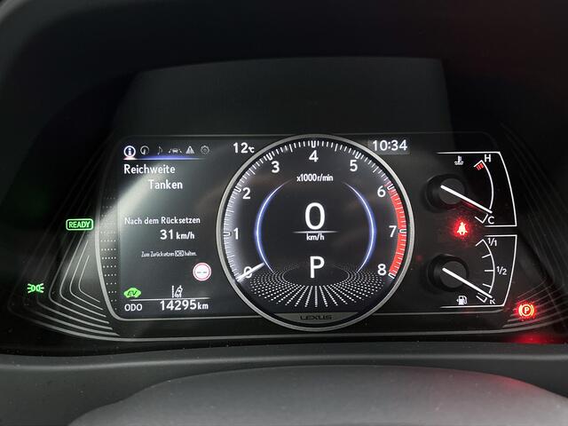 Lexus Ux 250h Executive Line | Premium Navigatiesysteem | Head-up Display | Stuurverwarming |