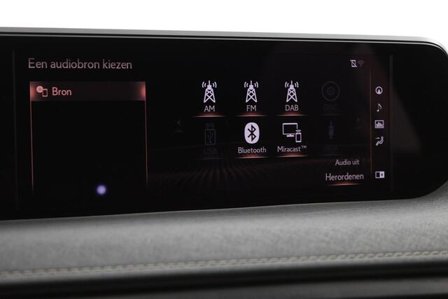 Lexus Ux 250h Executive Line | Full Option! | President Pack | Mark Levinson | Stoelkoeling | Head-Up Display