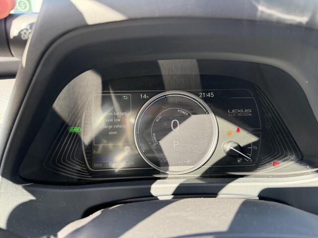 Lexus Ux 300e Business 54 kWh | Led | Nieuwe Service & Garantie |