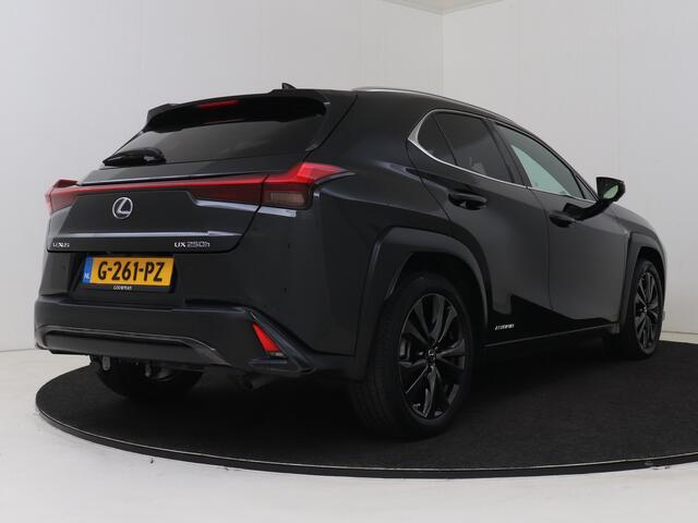 Lexus Ux 250h AWD F Sport Premium | Sunroof | Mark Levinson | 360 Camera |