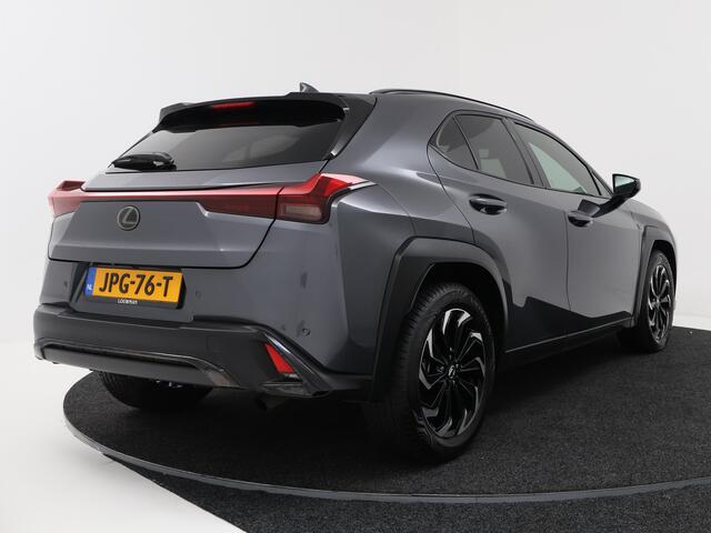Lexus Ux 300h 35th Edition | Black Edition | Navigatie | PDC | Stuur-Stoelverwarming |