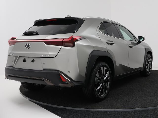 Lexus Ux 300h 35th Edition