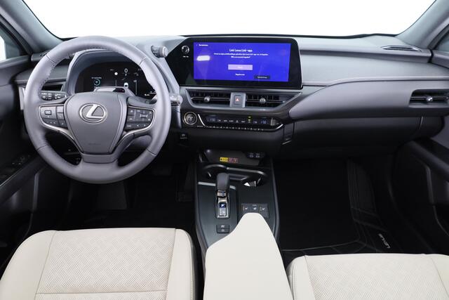 Lexus Ux 300h Luxury Line | BTW-Auto | Head-up Display | Stoel & Stuurverwarming |