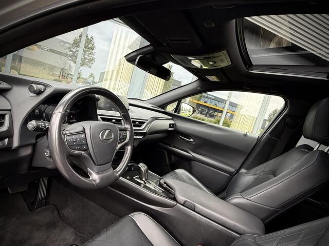 Lexus Ux 300e Luxury Schuifdak/ Leder/ Stoelkoeling