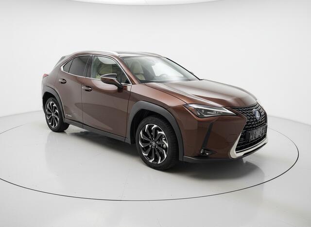 Lexus Ux 250h Luxury Line | Stoelverwarming | Carplay | Adaptive Cruise |