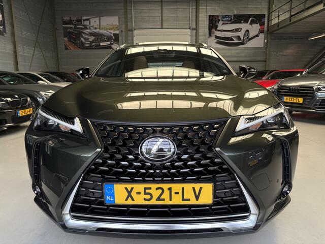 Lexus Ux 250h Executive Line Adaptive cruise, Navi, Pano, Leder