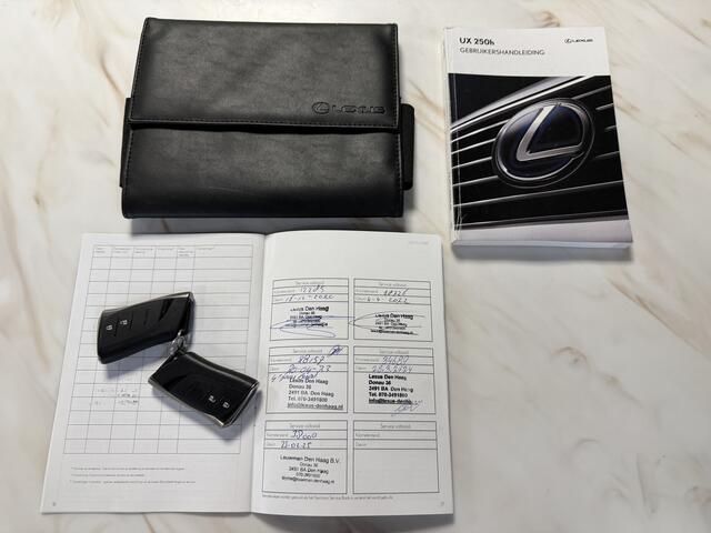 Lexus Ux 250h Luxury Line Schuifdak / Leder