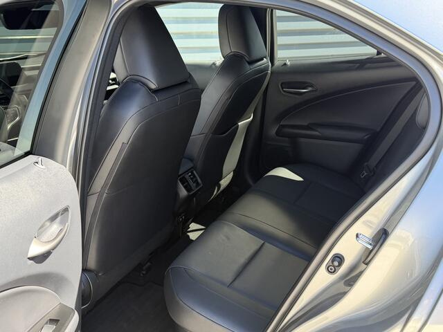 Lexus Ux 250h Luxury Line Schuifdak / Leder