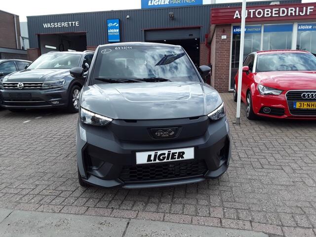 Ligier JS50 SPORT ULTIMATE NEW MODEL/ AIRCO / STUURBEKR.