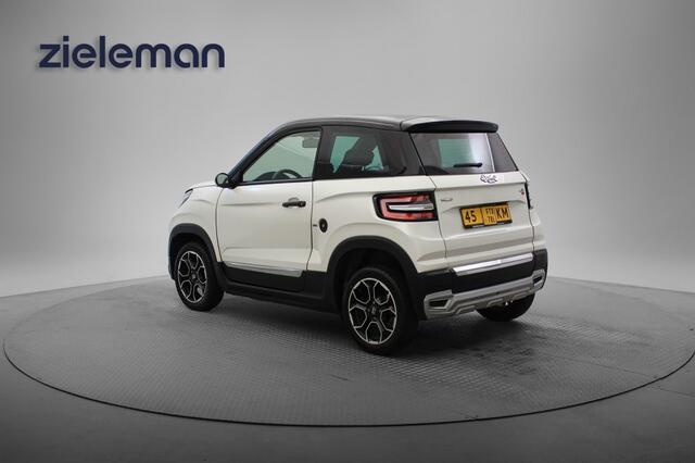 Ligier JS60 dCi Chic Sun - 2021 - 13.560 Km - Camera, Leer, Stuurbekrachtiging