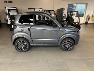 ligier-myli-i.deal-edition