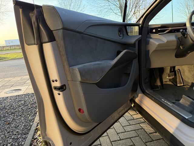 Lotus Eletre EDS 450 S 4WD Executive Seat 112 kWh