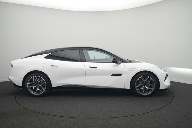 Lotus Emeya Base 600 | Panorama Dak | Head Up | Leder |