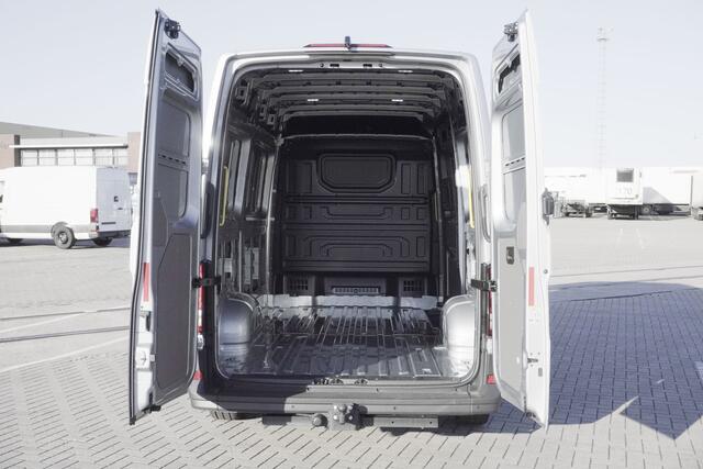 MAN TGE 3.140 L3H3 Aut FACELIFT Commander BOMVOL! | LED | NAVI | CLIMATRONIC | TREKHAAK | ACC | STOELVERWARMING | STUURVERWARMING | VOORRUITVERWARMING