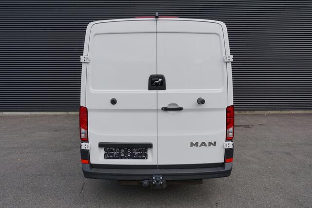 MAN TGE 3.140 | L3H2 | App-Connect | Cruise | Camera | Trekhaak | 270 Graden Deuren