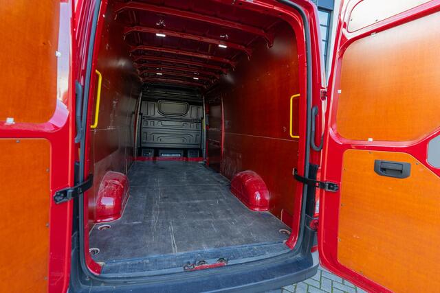 MAN TGE 35 2.0 Lang L4 Super Hoog 177PK Achteruitrijcamera, Trekhaak, LED Koplampen, Ergo Bestuurdersstoel, Airco, App Connect