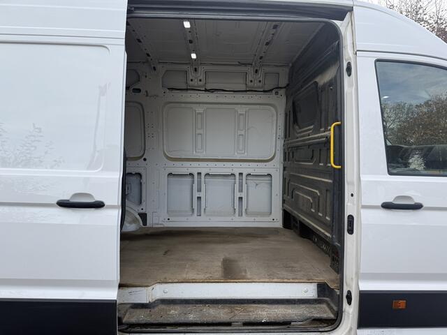 MAN TGE 3.140 2.0 TDI L3H3 Airco Cruise Control Trekhaak Carplay Navigatie Parkeersensoren voor achter