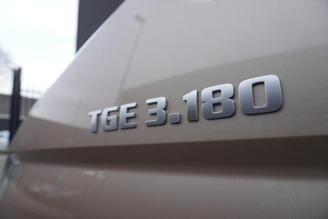 MAN TGE MAN TGE 3.180 L3H3 Aut Commander BOMVOL! | LED | NAVI | CLIMATRONIC | ACC | KOELWAGEN VOORBEREIDING | STUURVERWARMING | VOORRUITVERWARMING