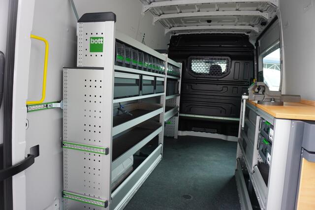 MAN TGE 35 140pk Facelift LED Werplaats inrichting LED Camera Apple Carplay Digitaal Dashboard Cruise control