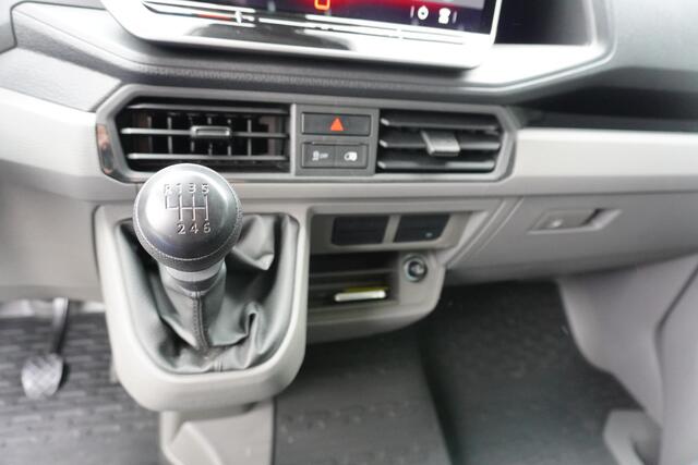 MAN TGE 35 140pk Facelift LED Werplaats inrichting LED Camera Apple Carplay Digitaal Dashboard Cruise control