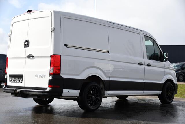 MAN TGE 3.180 35 2.0 L3H2 PB Edition Adaptieve Cruise, Camera, Carplay, 177pk, Stoelverwarming, LED, Automaat, Sensoren, Trekhaak, Uniek!