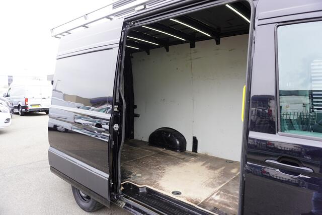 MAN TGE 3.180 180pk L3H3/L2H2 LED Trekhaak Camera imperiaal Airco Cruise control