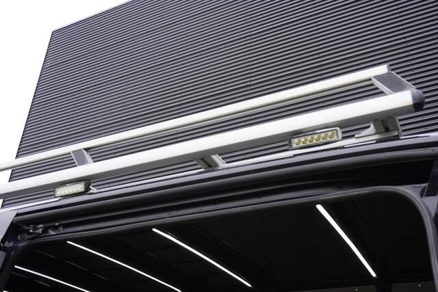 MAN TGE 3.180 180pk L3H3/L2H2 LED Trekhaak Camera imperiaal Airco Cruise control