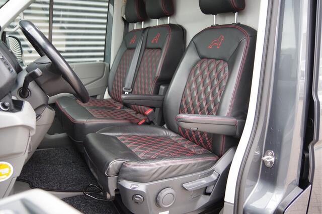 MAN TGE 3.180 35 2.0 177PK AUT. LED, 2X SCHUIDEUR, LEDER, TREKHAAK, CAMERA, CLIMA, STOELVERWARMING, STUURVERWARMING, VOORRUITVERWARMING, PARKEERSENSOREN, ADAPT. CRUISE, NL AUTO, NAP, DUBBELE SCHUIFDEUREN